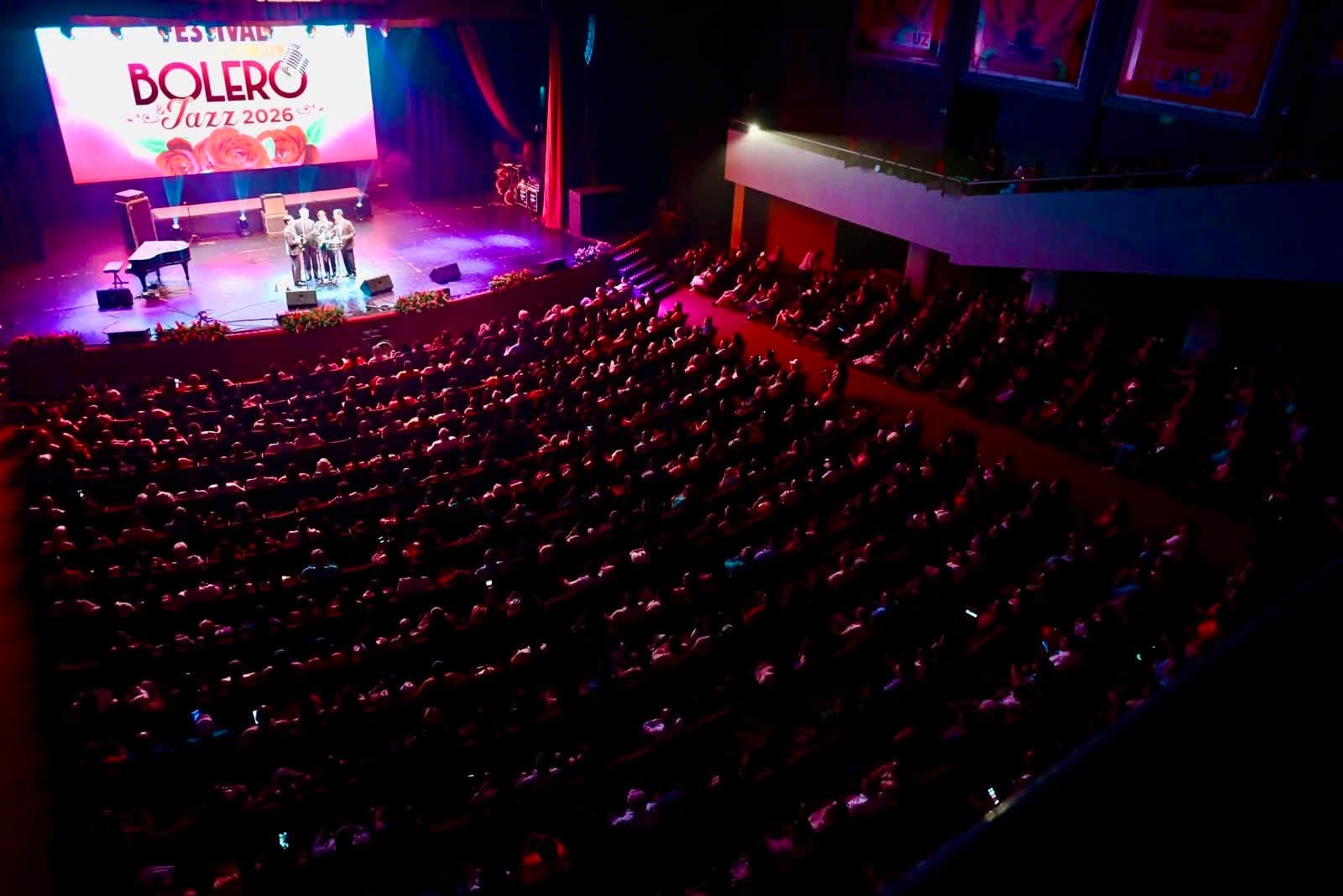 Festival Internacional del Bolero y Jazz llena los principales teatros de Veracruz: Gobernadora
