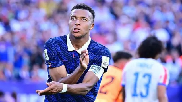 La FIFA y líderes internacionales condenan ataques racistas contra Mbappé