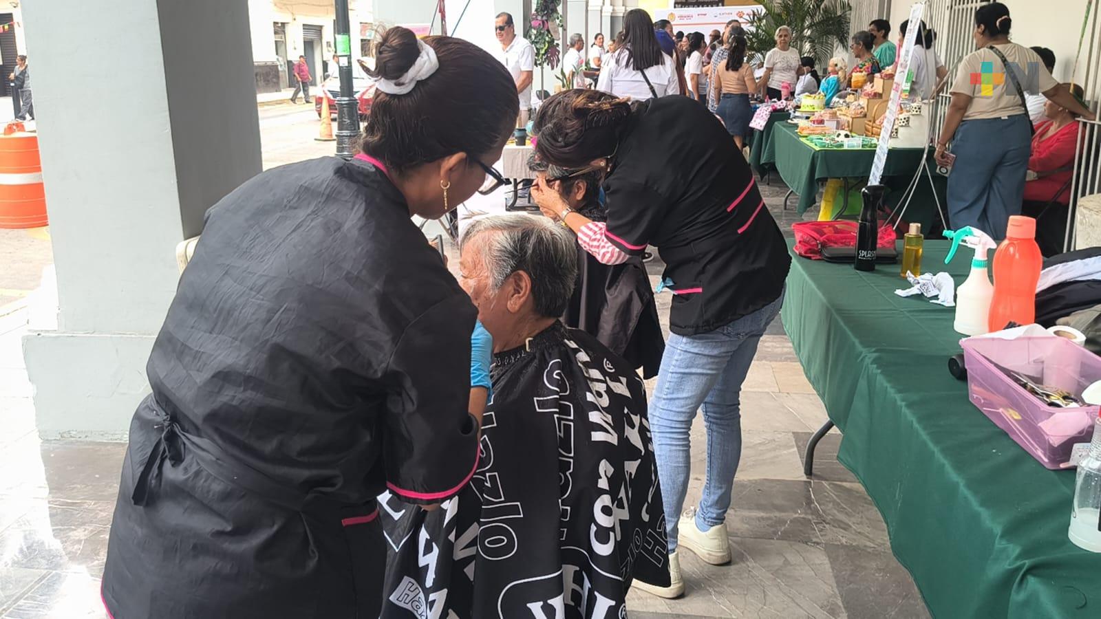 Cursos del Icatver sirven para obtener ingresos, destacan usuarias