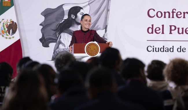 Cuestiona Presidenta difusión de noticias falsas con fines políticos