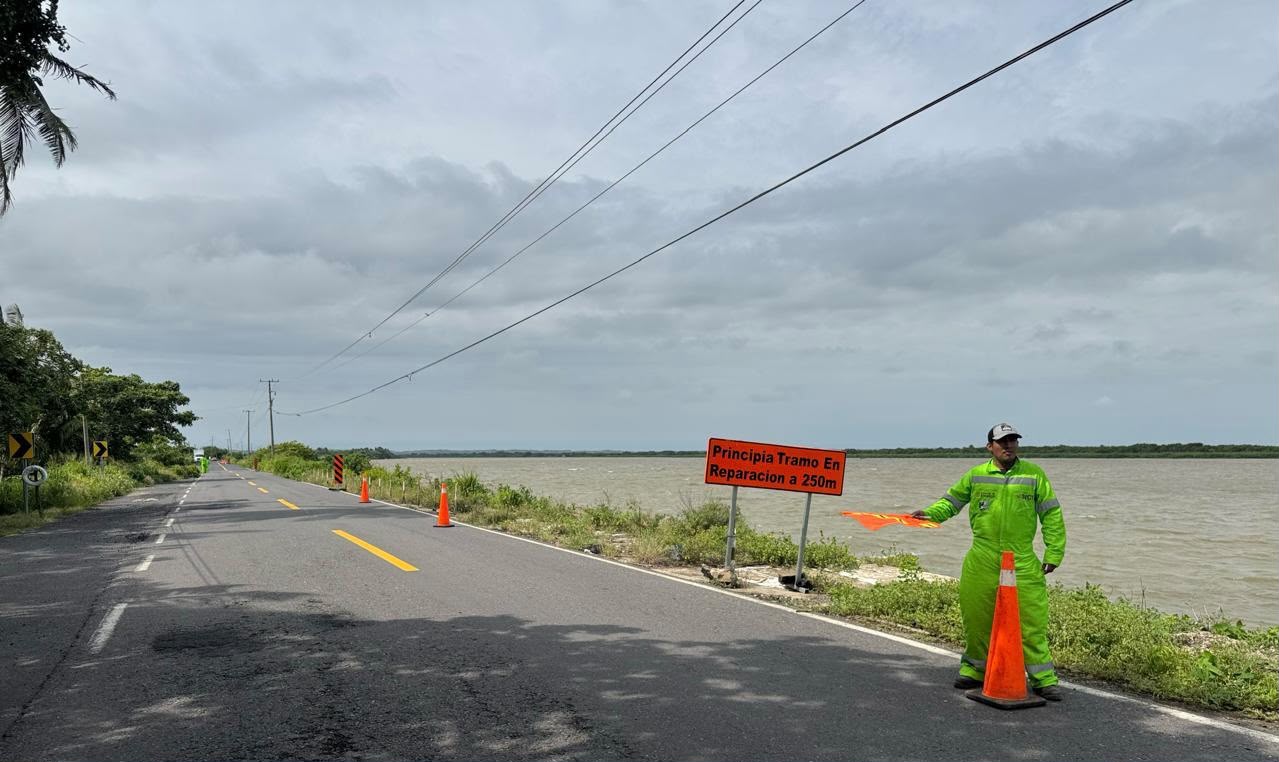 Fortalece SICT infraestructura carretera entre Alvarado y Tuxtepec