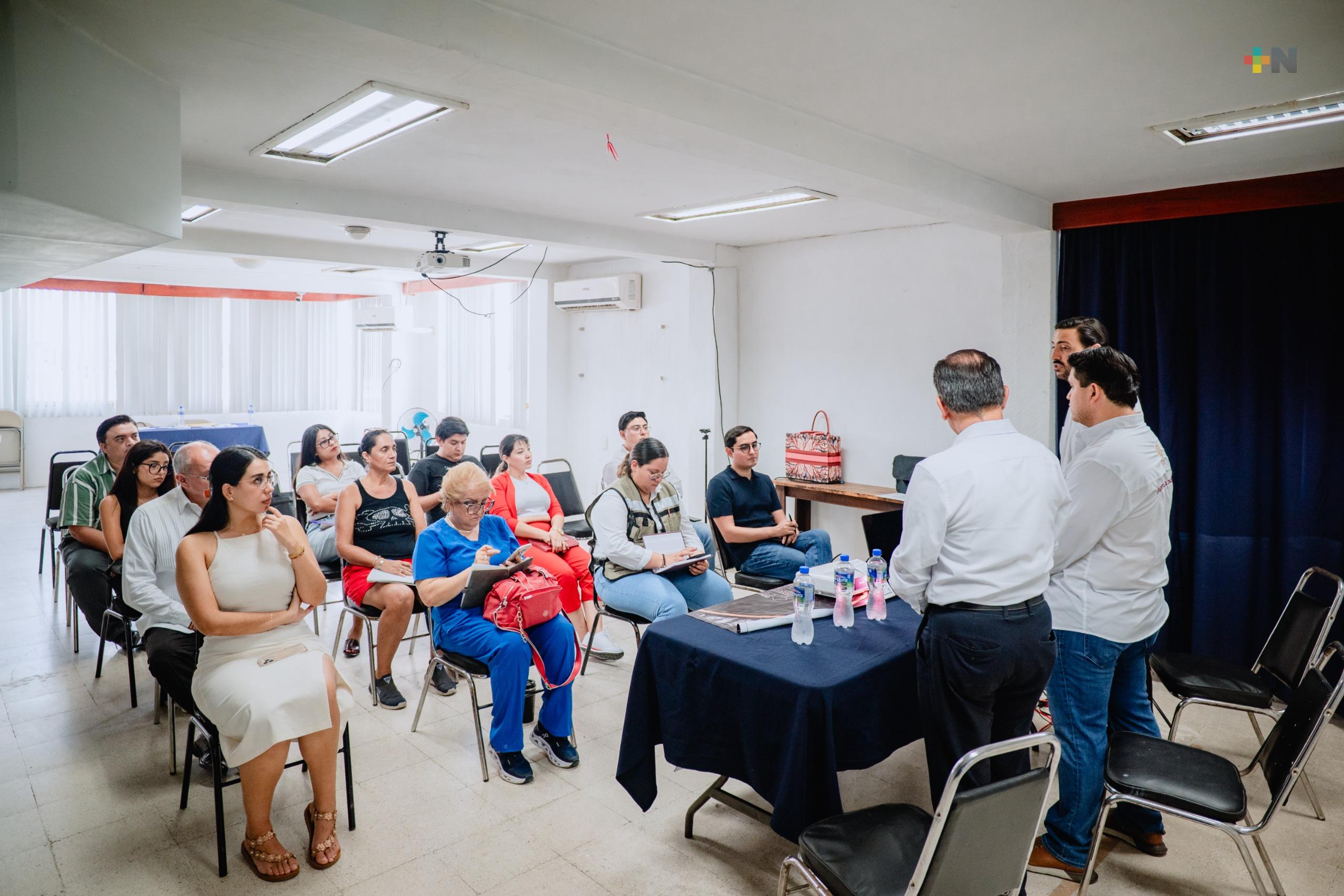 Capacita Sedecop a emprendedores de Tuxpan
