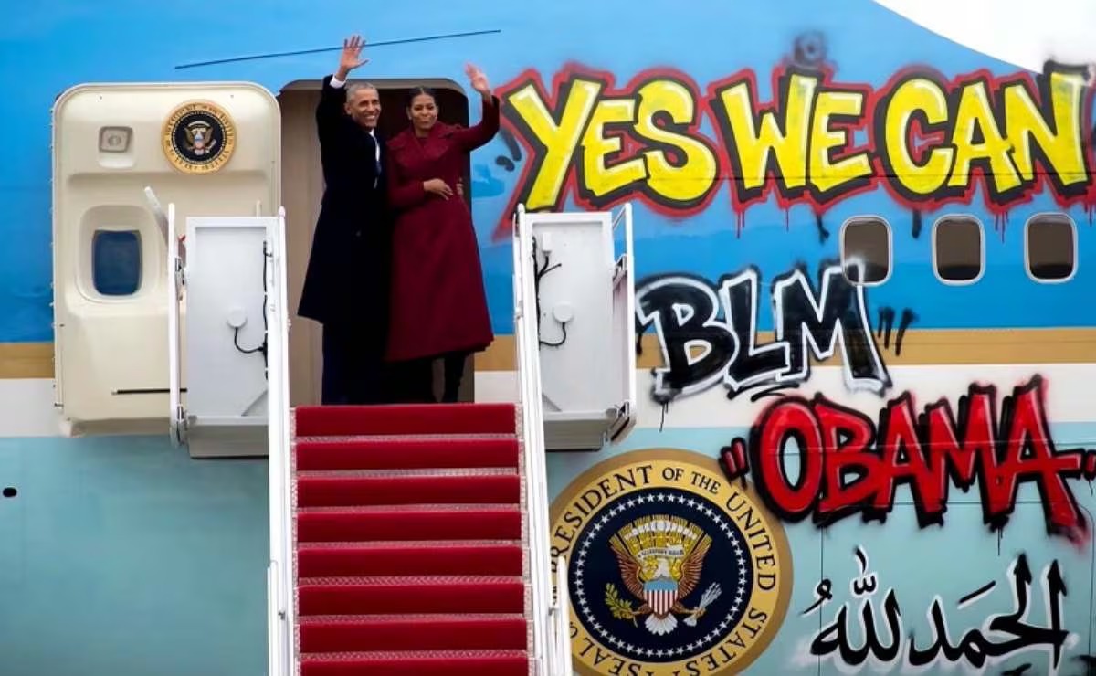 Air Force One aparece con grafitis en publicación viral de Trump.