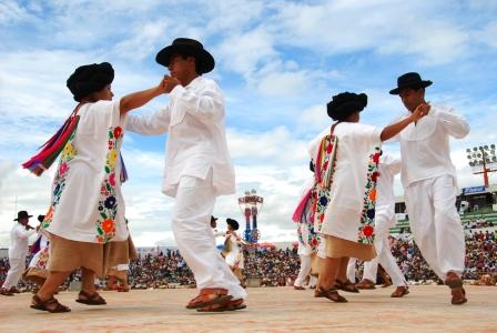 Vida y tradiciones en Yalalag, Oaxaca. El Cenzontle