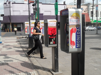 Teléfono de monedas. El Madruguete