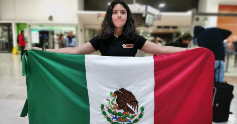 Karla Munguía, primera mujer en ganar 3 medallas en matemáticas