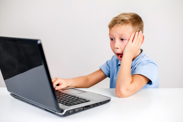 9 consejos para la seguridad digital de los niños en las clases en línea